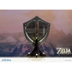 Legend Of Zelda: Breath Of The Wild - Hylian Shield - Collectors Edition With Led Stand [Nintendo] -Modelos Tienda De Ventas legend of zelda breath of the wild hylian shield standard edition ver nintendo 1 25