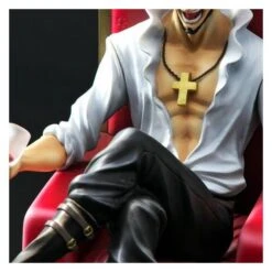 One Piece - Dracule Mihawk Ver.B Premium Bandai Limited [Archive Collection] -Modelos Tienda De Ventas one piece dracule mihawk verb premium bandai limited archive collection 1 2