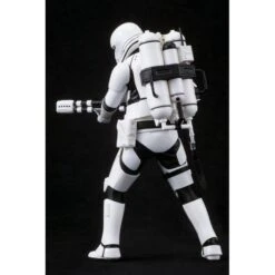 Kotobukiya Star Wars: The Force Awakens - First Order Snowtrooper & Flametrooper Set [ARTFX+] -Modelos Tienda De Ventas star wars the force awakens first order snowtrooper flametrooper set artfx 1 5
